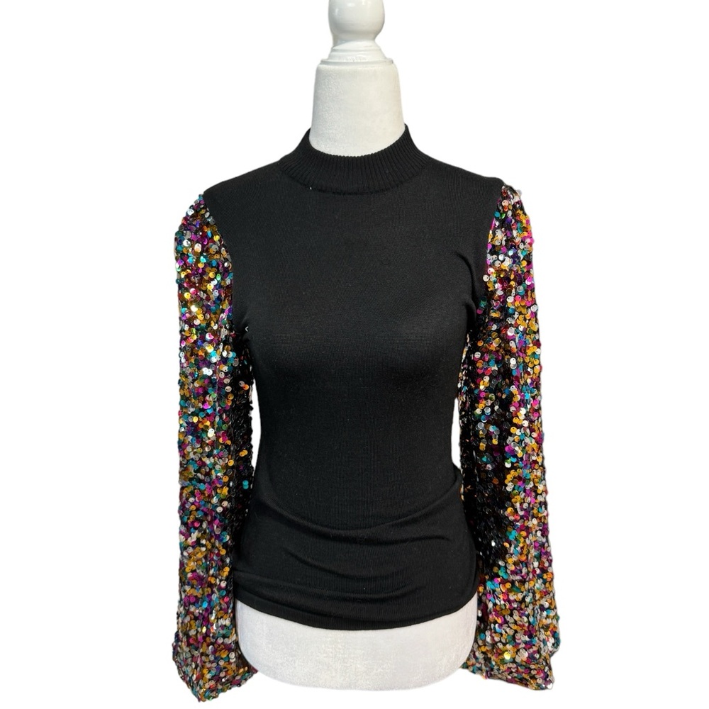 Black soft cotton sweater with sequin puff sleeves